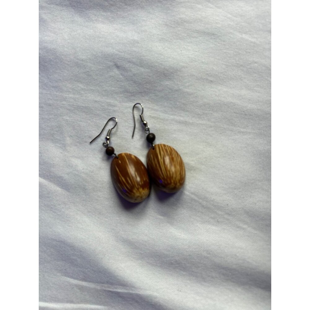 Natural Palm Seed Dangle Earrings – Brown Oval – Handmade in Nicaragua